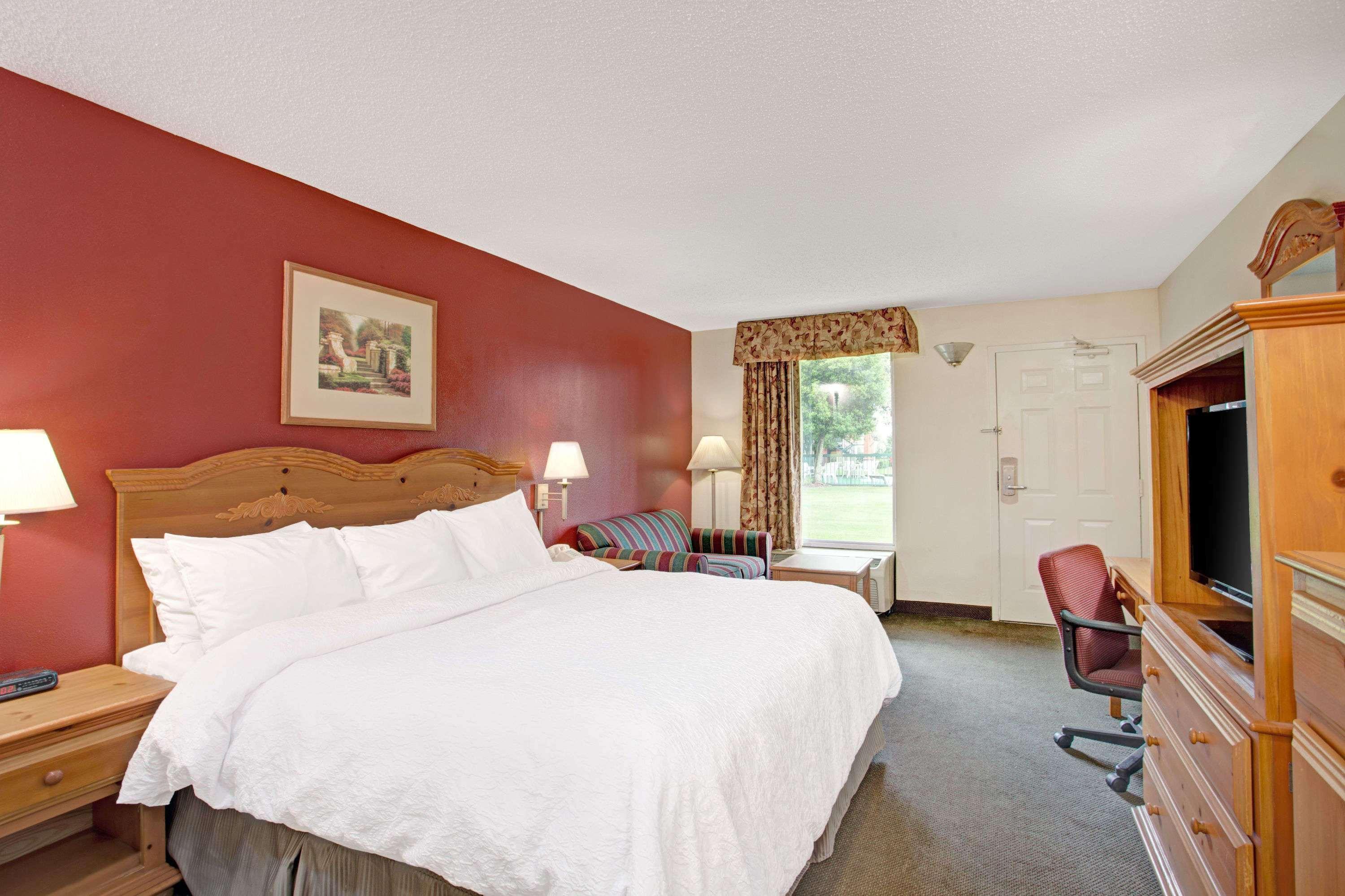 Days Inn & Suites By Wyndham Collierville Germantown Area Exterior foto
